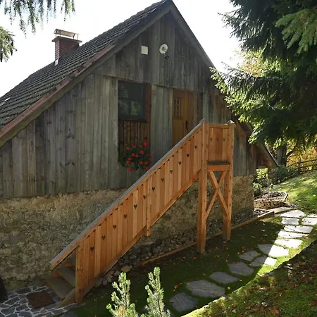 Slo-etno House Gostece-vintage Apartma