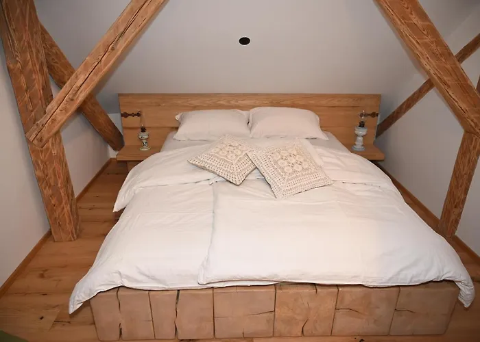 Slo-etno House Gostece-vintage Apartma דירה *